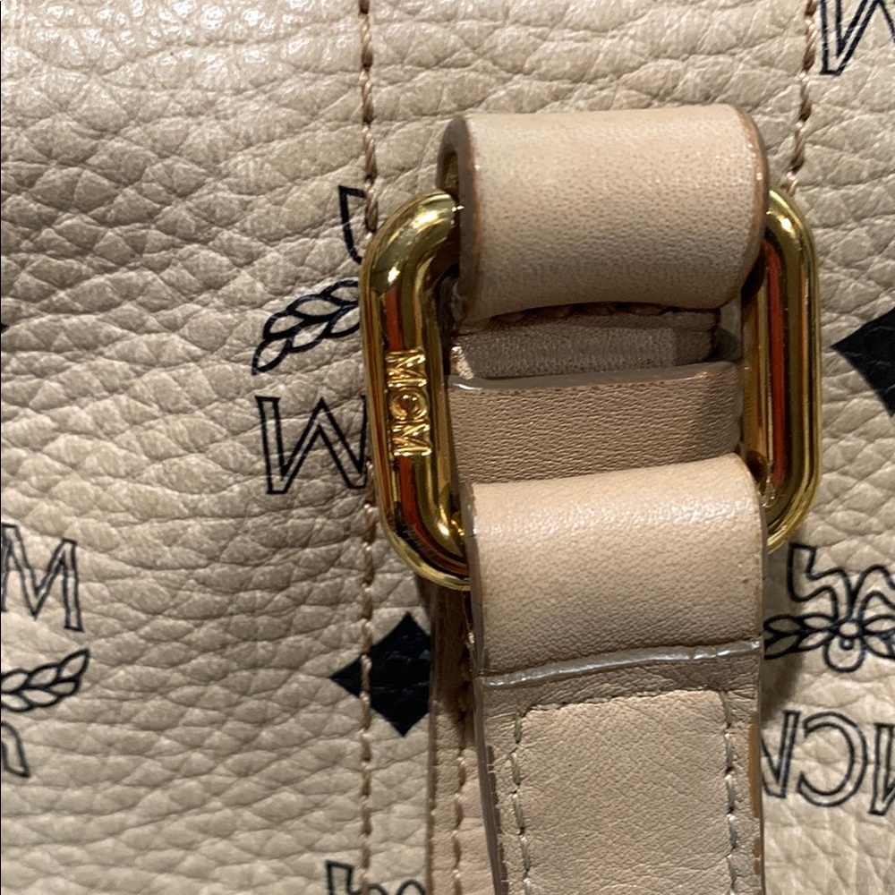 MCM Visetos Beige Monogram Tote/Crossbody Leather Bag Goldtone hardware Zip Top - Picture 9 of 16